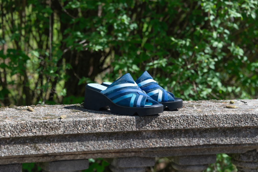 Sandals, pleasant sensation of walking barefoot