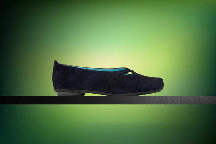 GILLIAN NAVY SUEDE
