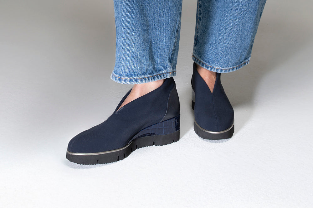 #colour_navy