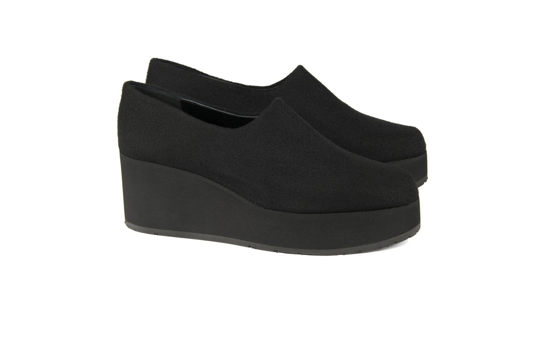 DREAM BLACK WOOL