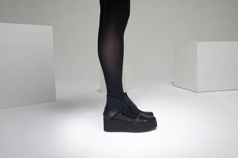 #colour_black