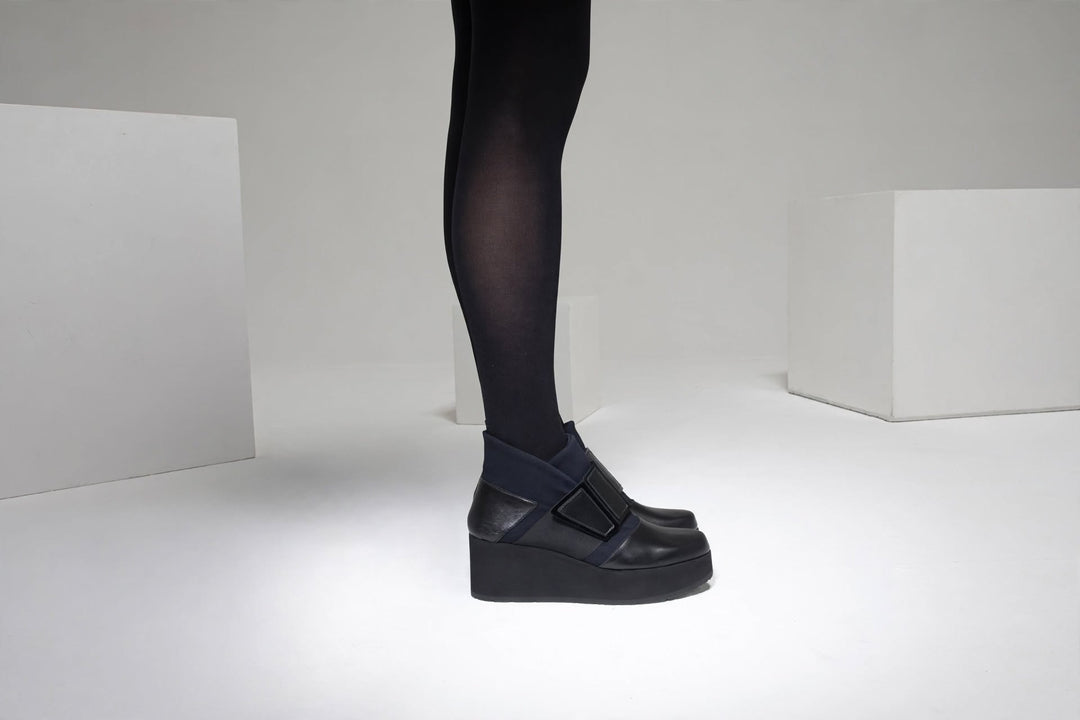 #colour_black